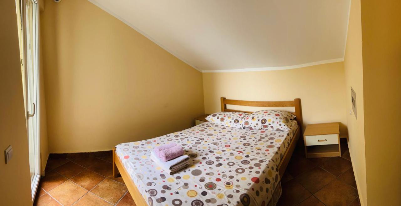 Rafailovici Holiday Apartments ภายนอก รูปภาพ